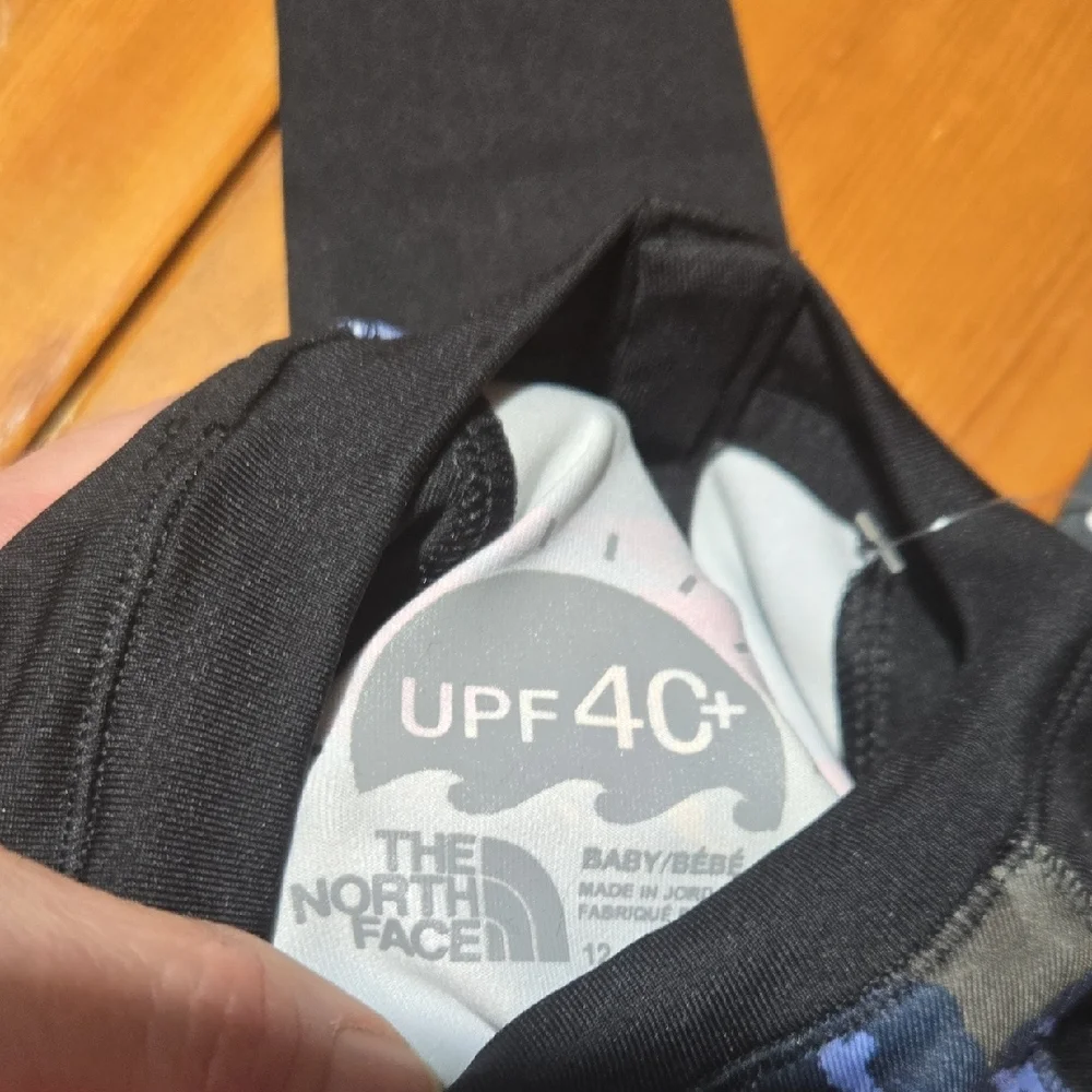 The North Face Infant Long Sleeve Swim Spf 40 Sz 12/18 Months